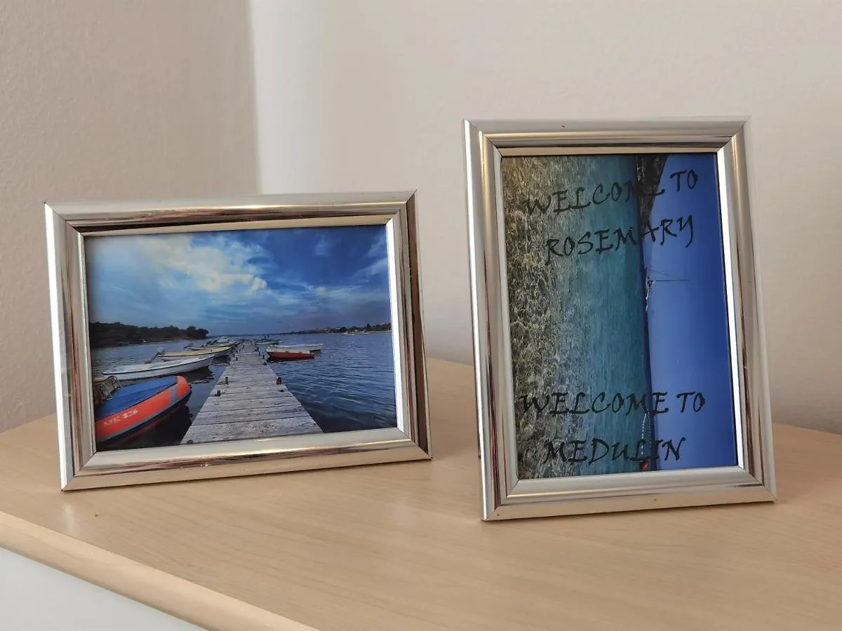 Apartment Holiday House Rosemary Medulin Croatia