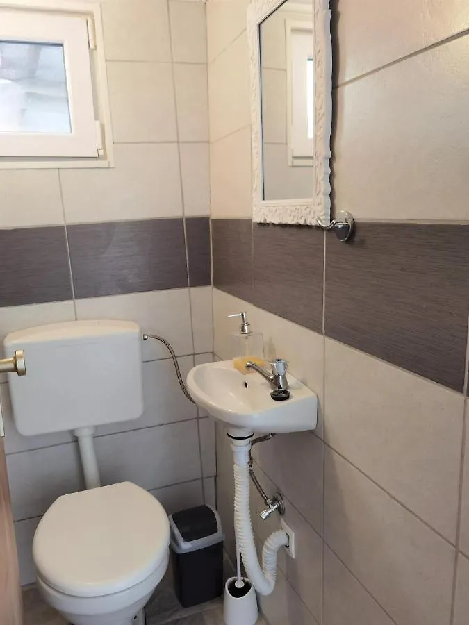 Holiday House Rosemary Μεντουλίν
